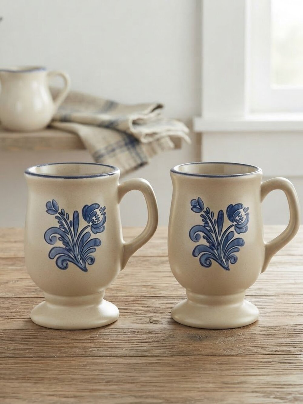 Vintage Pfaltzgraff Yorktowne Footed Mugs Classic Blue Folk Art Stoneware Set